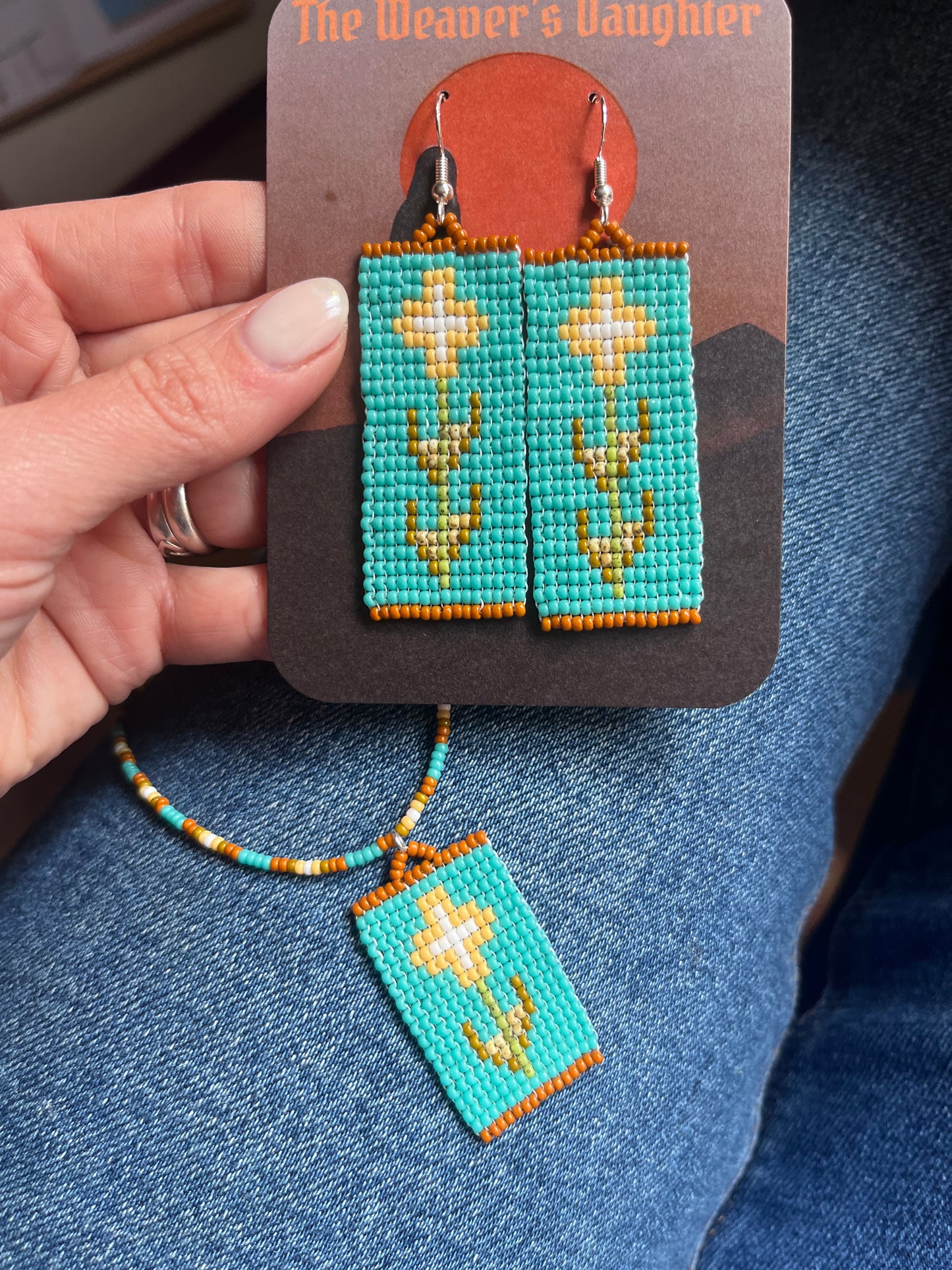 California Saxifrage beaded pendant necklace